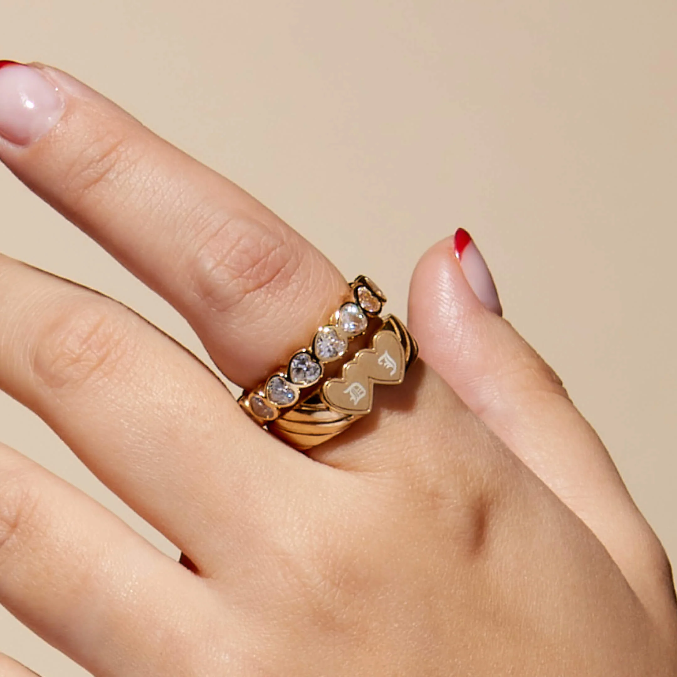 Gold Double Heart Signet Engravable Ring - Image 3